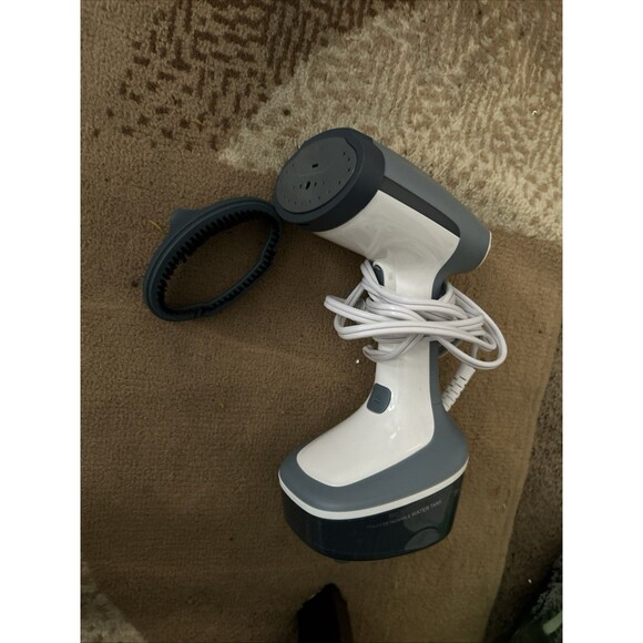 Compact Handheld Fabric Steamer - Leak-Free Operation for Hassle-Free Steaming - Picture 1 of 5